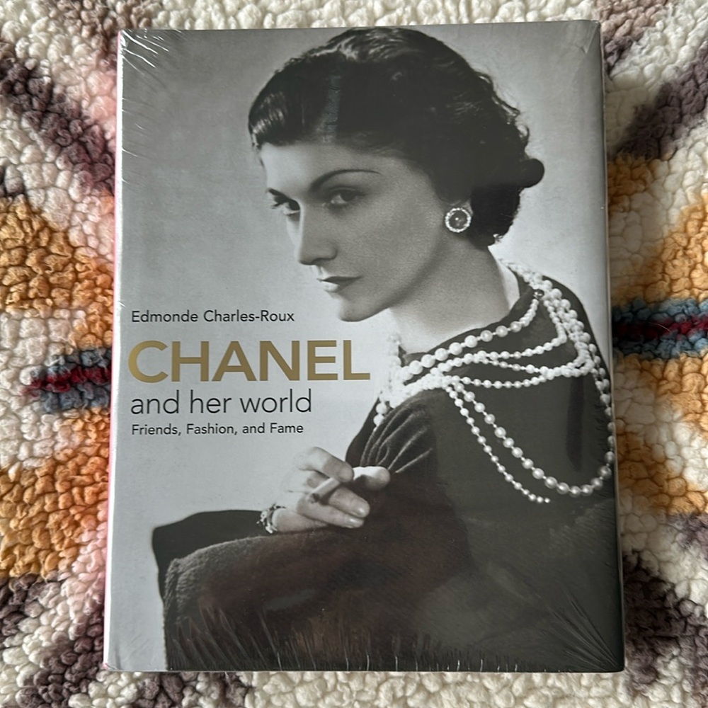 NEW Chanel and Her World. Friends, Fashion and Fame. By Edmond Charles-Roux